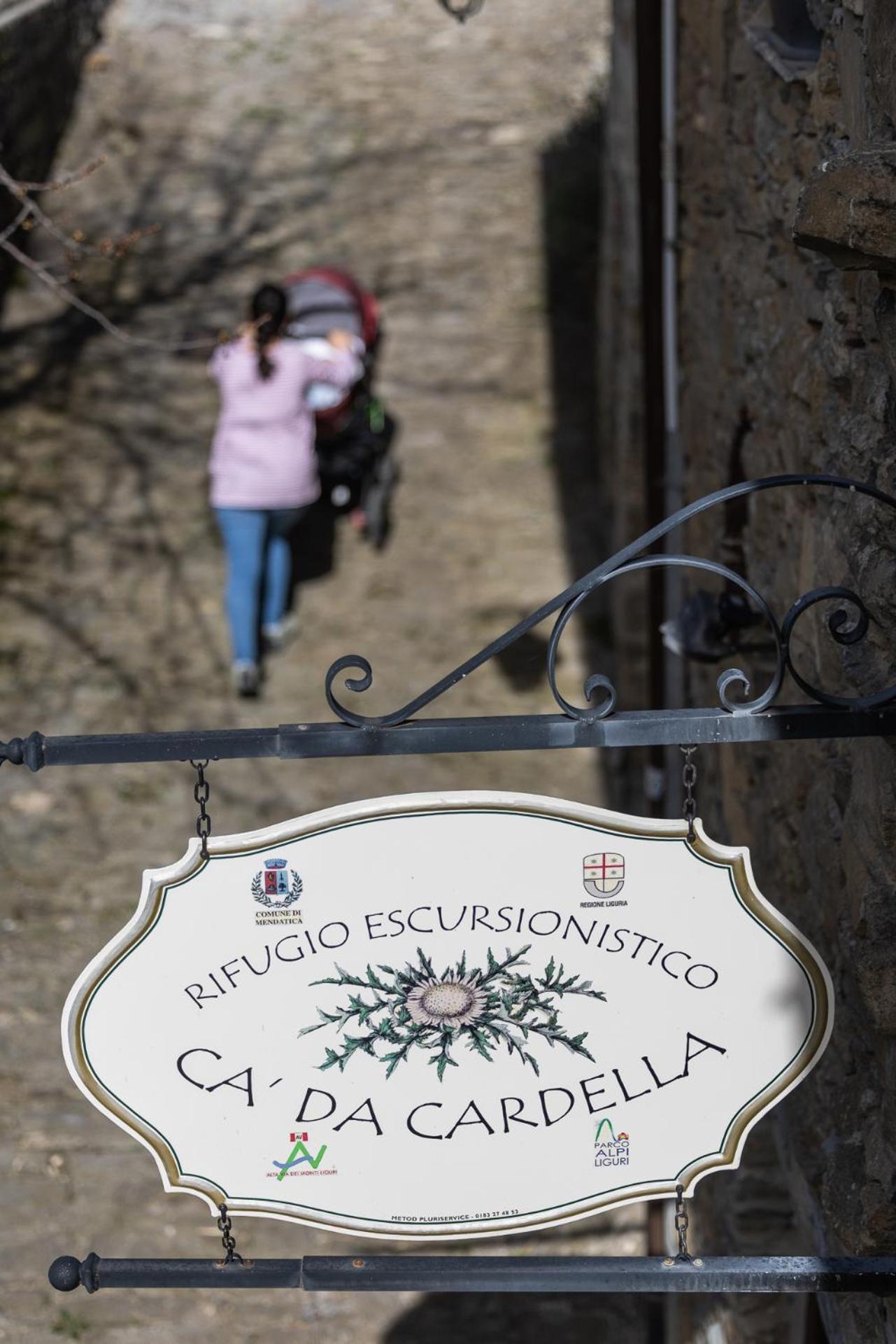 Rifugio Ca' Da Cardella Hotel Mendatica Exterior foto
